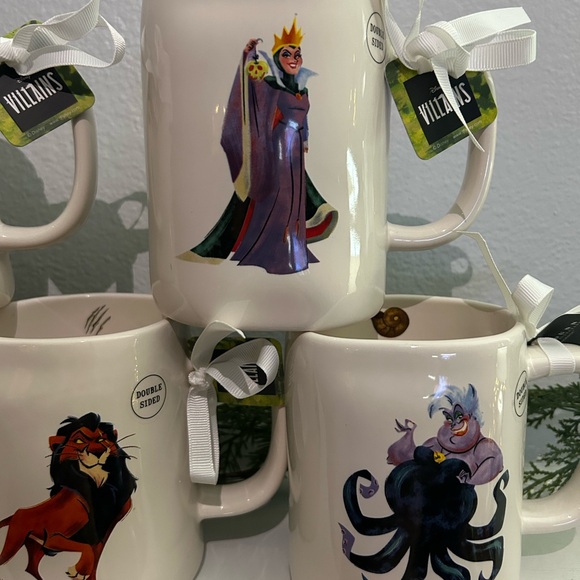 Rae Dunn Disney Villains Mug Set MALEFICENT EVIL QUEEN URSULA CRUELLA SCAR NEW - Picture 3 of 11